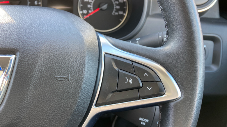 Dacia Duster 1.6 SCe Comfort 5dr 4X4 Petrol Estate